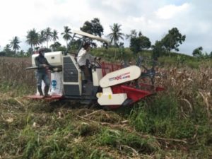 BBI Ladang Laweh Terima Bantuan Mesin Kombian 1 BBI Ladang Laweh Terima Bantuan Mesin Kombian min