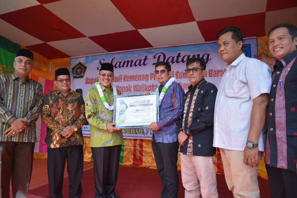 Tiga Ruang Kelas MTsN 2 Didirikan, Pemko Sawahlunto Hibahkan Dana Rp 600 Juta 2 2056f9aa 75a6 46dd 9a68 0d26e768d82d
