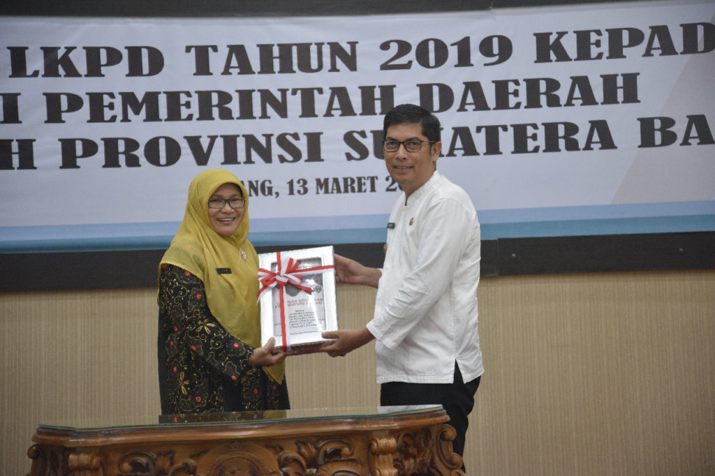 9b14acd5 5164 4d1a 84b1 8c88f8ab82b9