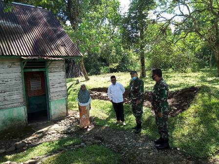 Menyambut Ulang Tahun Ke-70, KODAM 1/BB, KODIM 0310/SS Laksanakan Rehab RTLH untuk Masyarakat 2 95493837 bb03 45d9 a424 8d94ceb77481 1