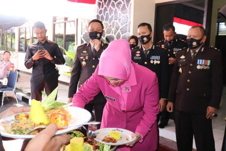 e5f2ce98 1a1e 4332 850d 6c5db5bffcf1