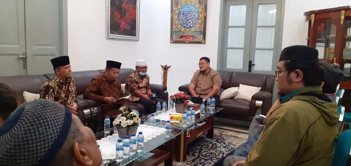 RAPAT PHBI
