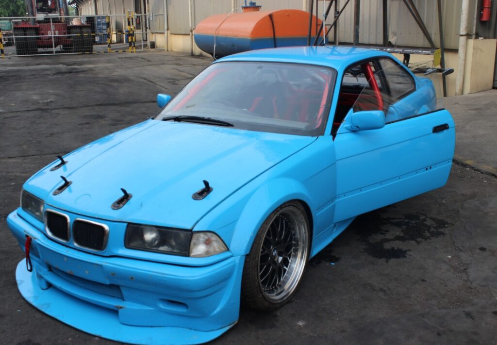 BMW E36 Coupe 1997 6