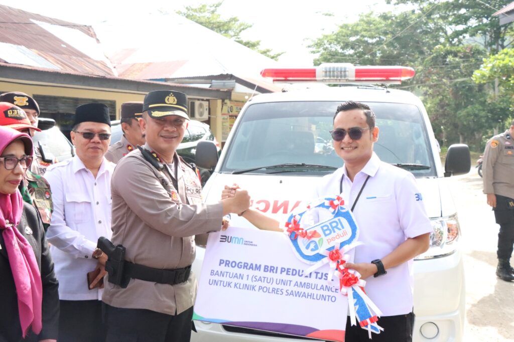 Terima Bantuan Ambulance dari Bank BRI, Kapolres Purwanto Sampaikan Apresiasi dan Terima Kasih 1 IMG 20230417 WA0011